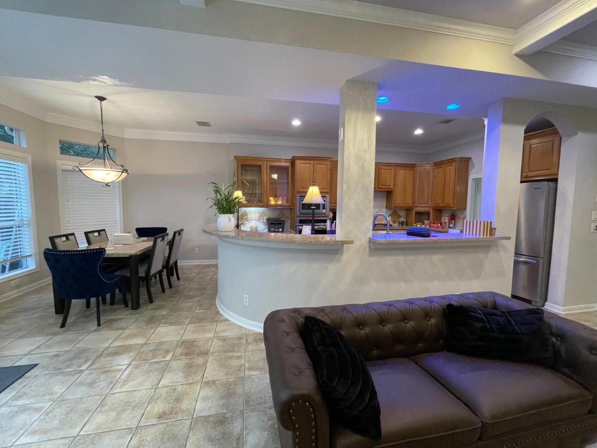 Insperit Home At Galleria With Heated Pool Spa Houston Extérieur photo