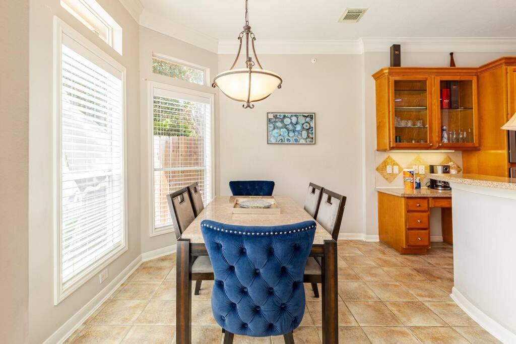 Insperit Home At Galleria With Heated Pool Spa Houston Extérieur photo