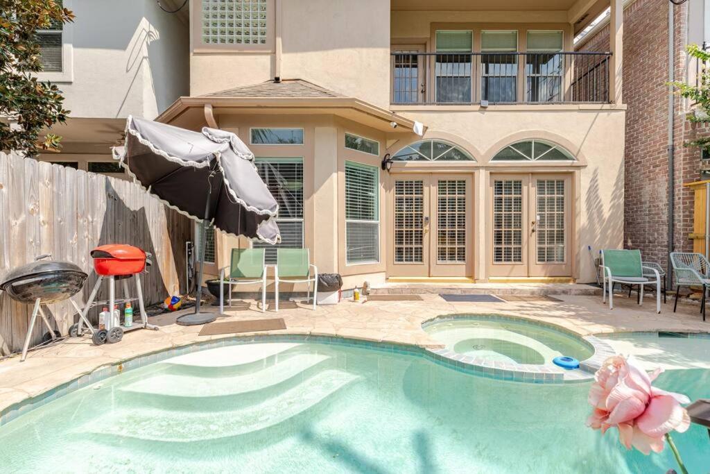 Insperit Home At Galleria With Heated Pool Spa Houston Extérieur photo